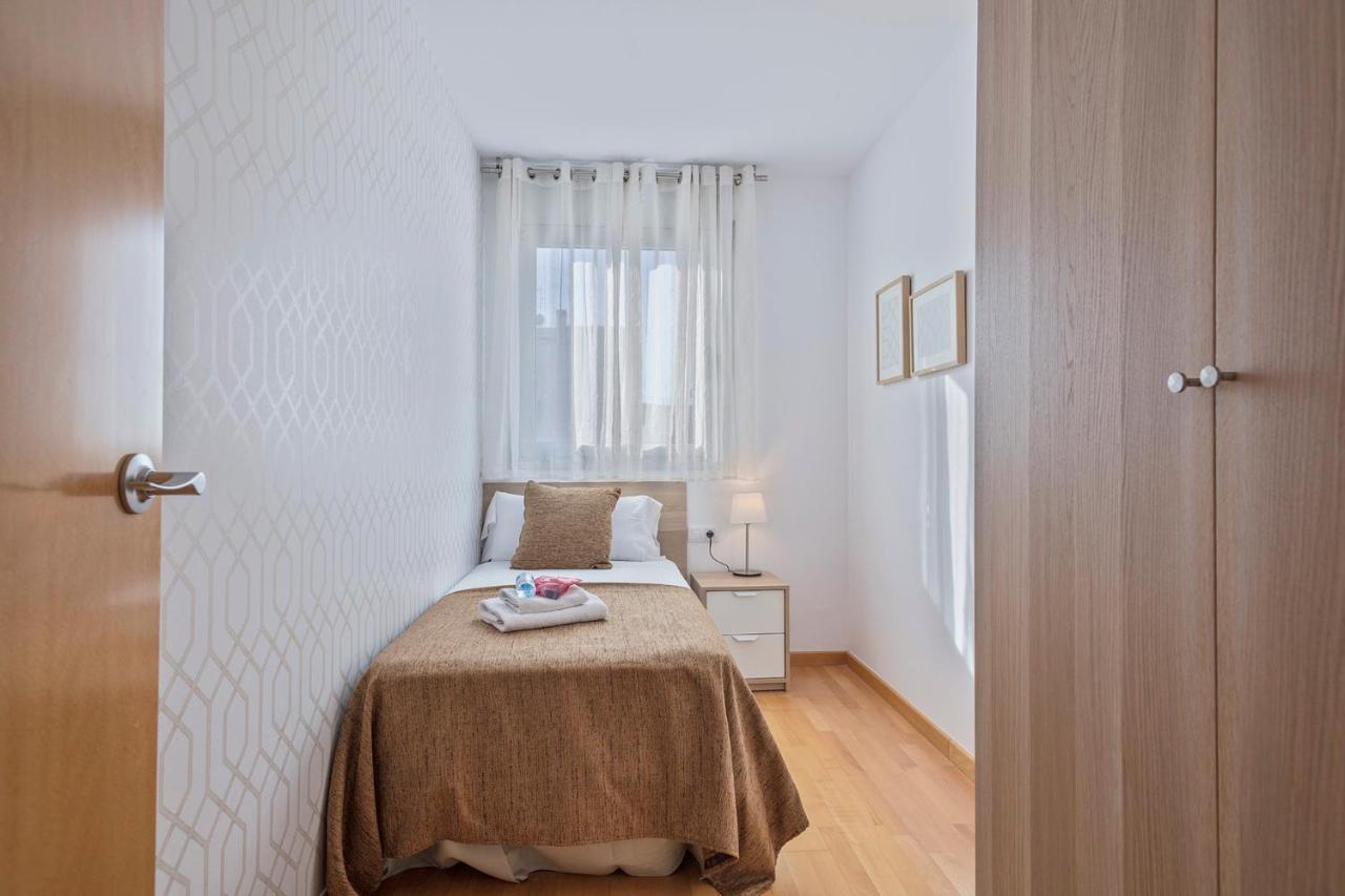 Apartament Alcam Rubí Zewnętrze zdjęcie